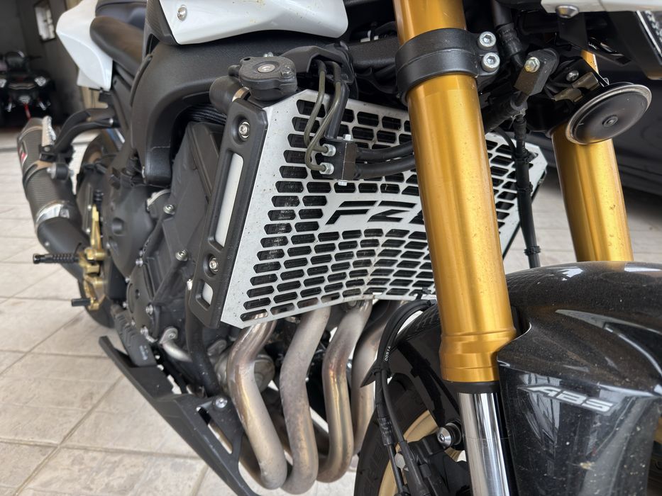 Yamaha FZ8 2012 - poucos kms
