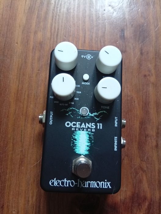 Electro-Harmonix Oceans 11