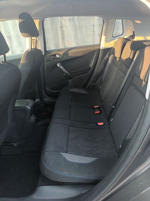 Peugeot 2008 — fotografia 10