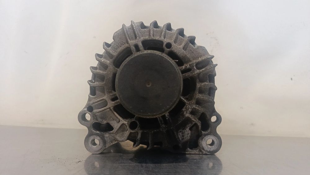 Alternador VOLKSWAGEN Golf VI (5K1)