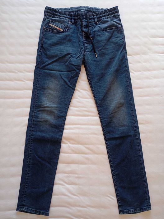 Spodnie joggery Diesel D-Strukt Jogg AO9732 068FB-01 (W-32, granatowe, długie, slim-carrot)