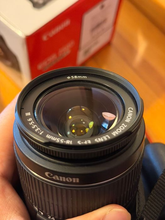 Canon 250D + lente 18-55 III