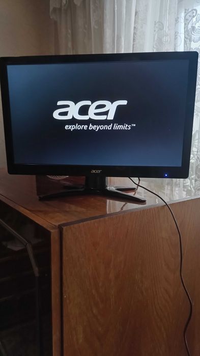 Монітор LCD Acer G196HQL b