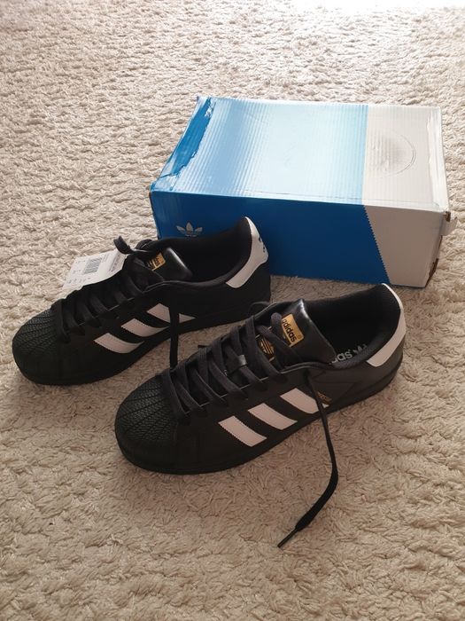 Adidas SuperStar Originals, rozmiar 43 1/3, nowe, orginalne pudełko