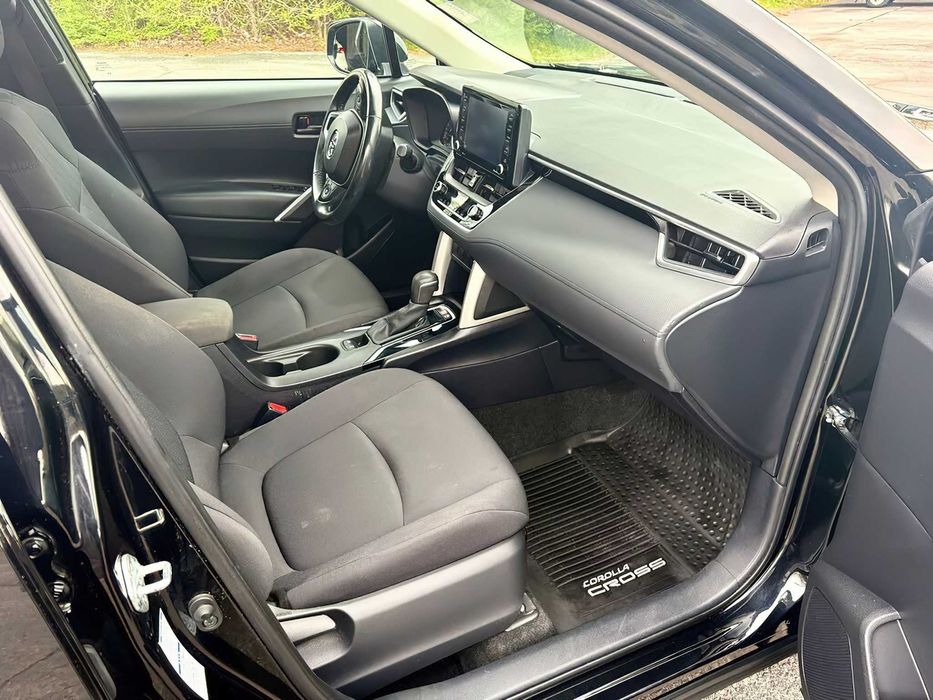 Toyota Corolla Cross      2023