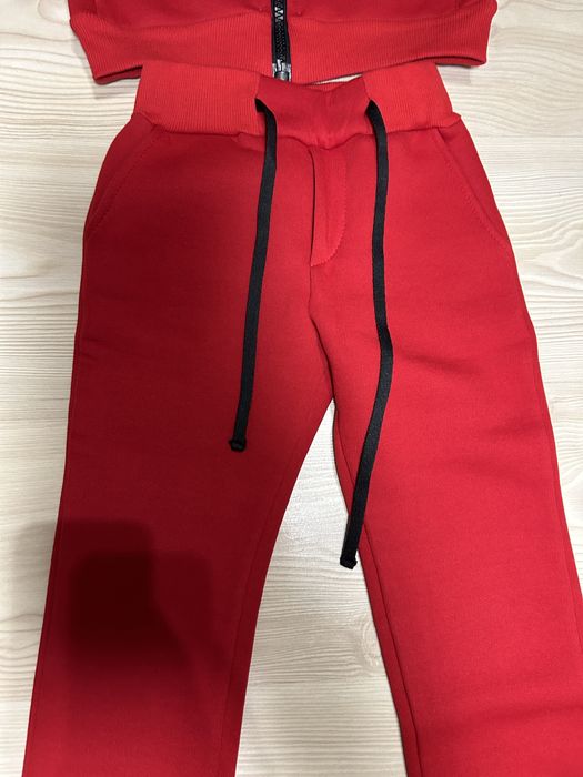 Теплий спортивний костюм на флісі для дівчинки  розмір 92-98