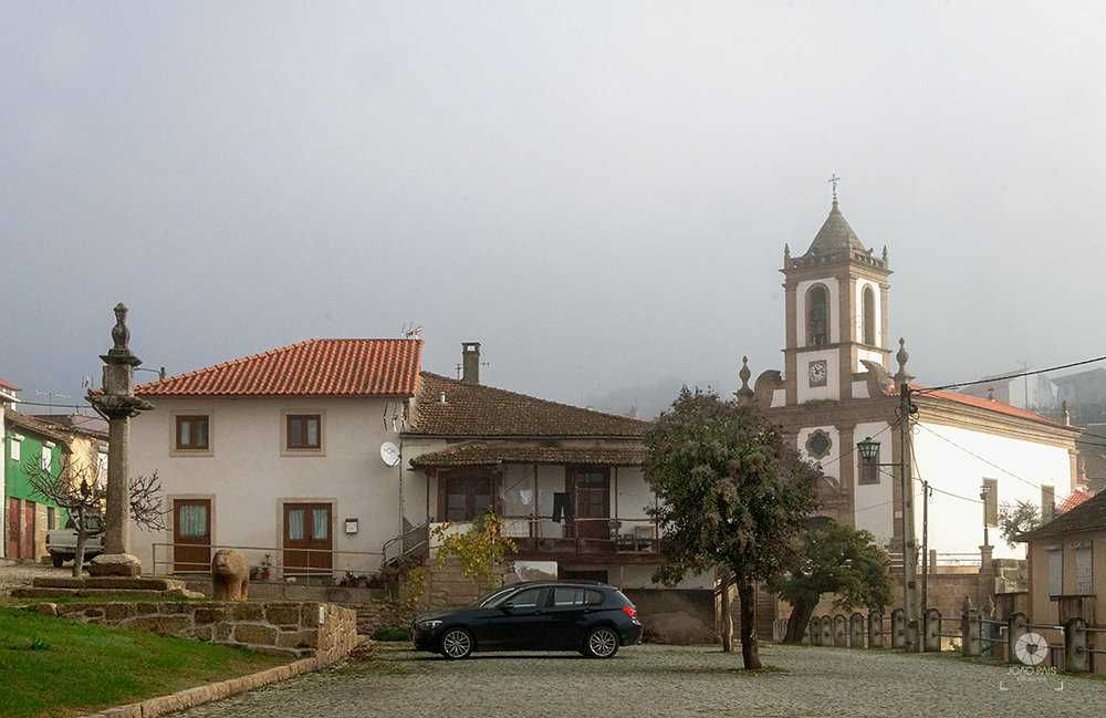 Terreno amplo com Moradia Devoluta - Torre Dona Chama