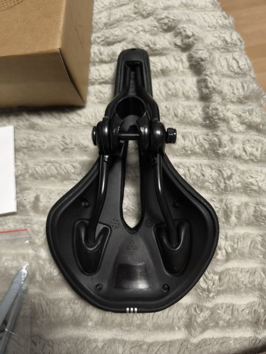 Selim de bicicleta de montanha