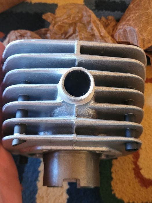 Nowy oryginalny cylinder WSK 125 ZMD PRL