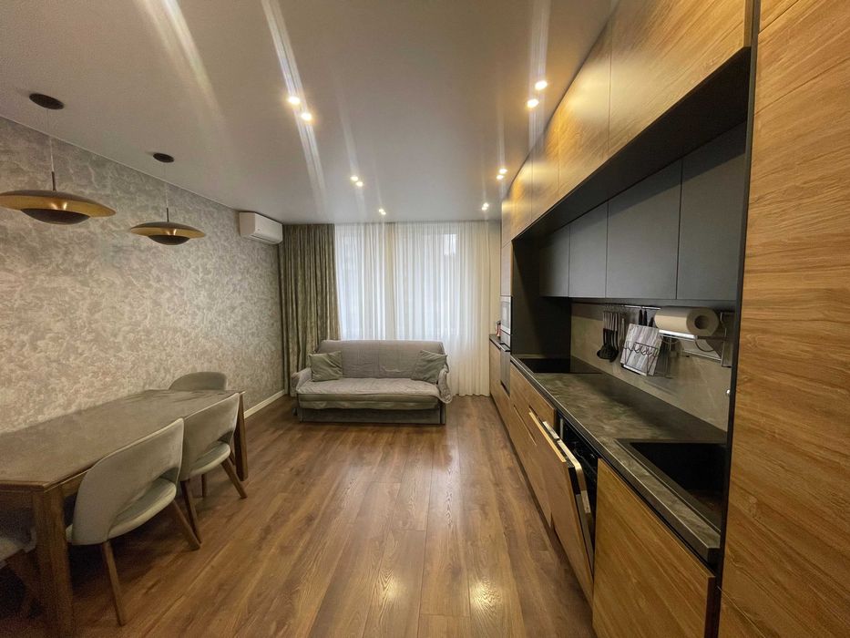 Продам квартиру .