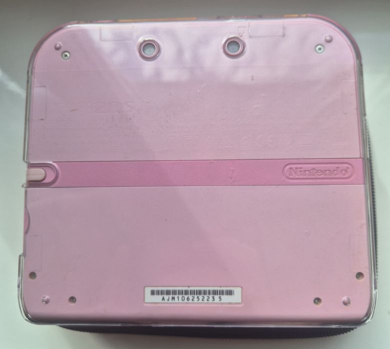 Nintendo 2ds 32 gb з чохлом