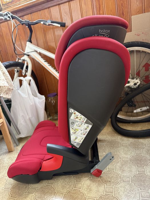 Автокресло Britax-Romer Kidfix XP Black Series Flame Red, автокрісло