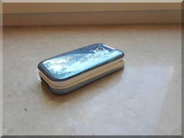 Sony Ericsson Z610i bez simloka