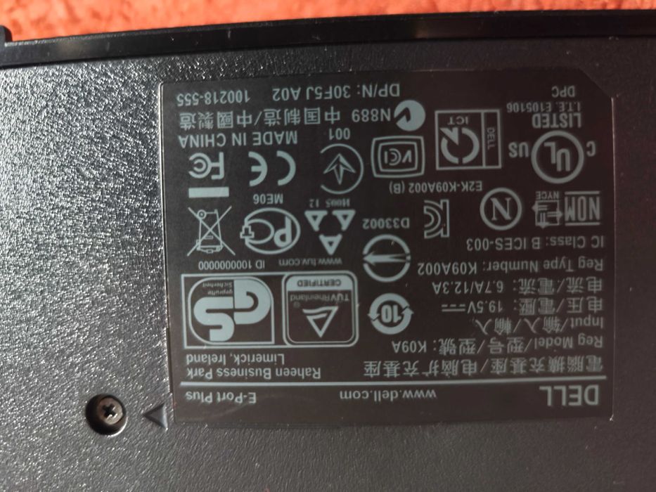 Dell Inc. 	Latitude E7270 ,i-5 6300U 16275 MB (DDR4 SDRAM)