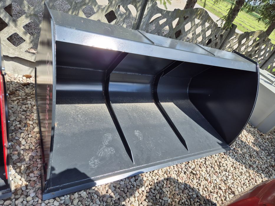 Łyżka Manitou 2.3m   , Łyżkokrokodyl Manitou  2.3m.