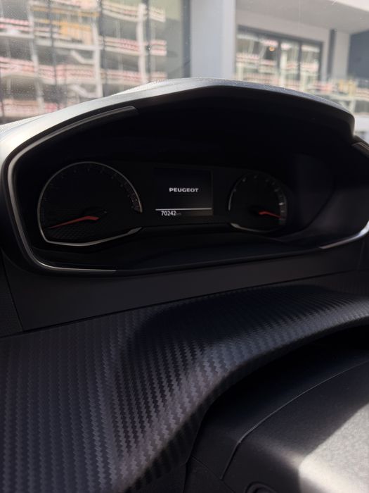 Peugeot 2008 1.2 Puretech foto 5