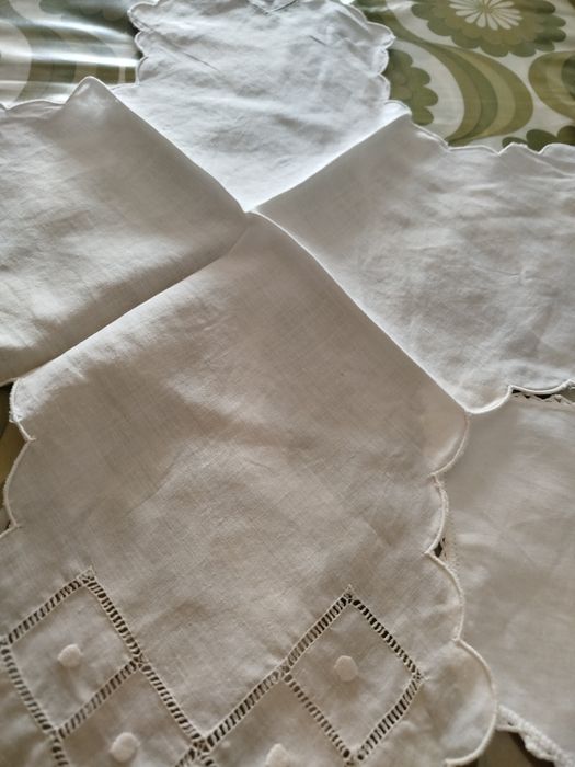 Panos cesto de pão um em linho outro pano normal