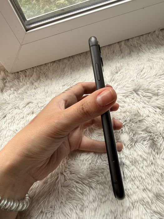 Iphone 11 в ідеальному стані