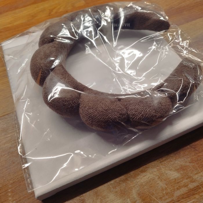 Nowa brązowa opaska kosmetyczna