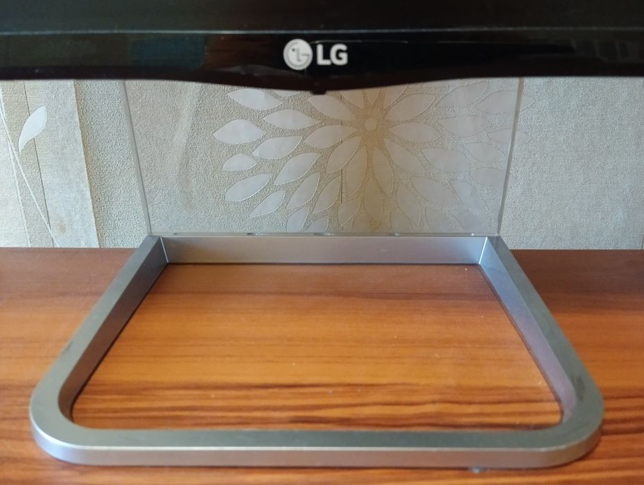 Монитор LG 27" (27MP77HM-P)