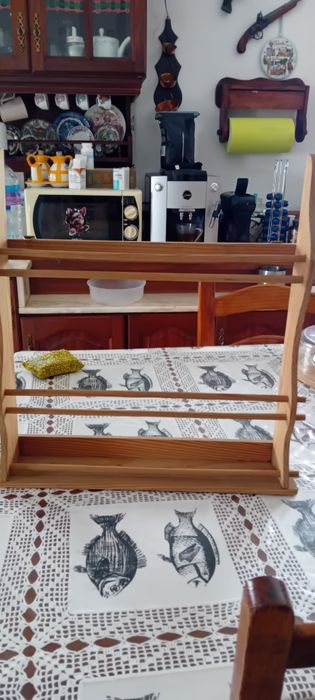 Parteleira para pratos antigos