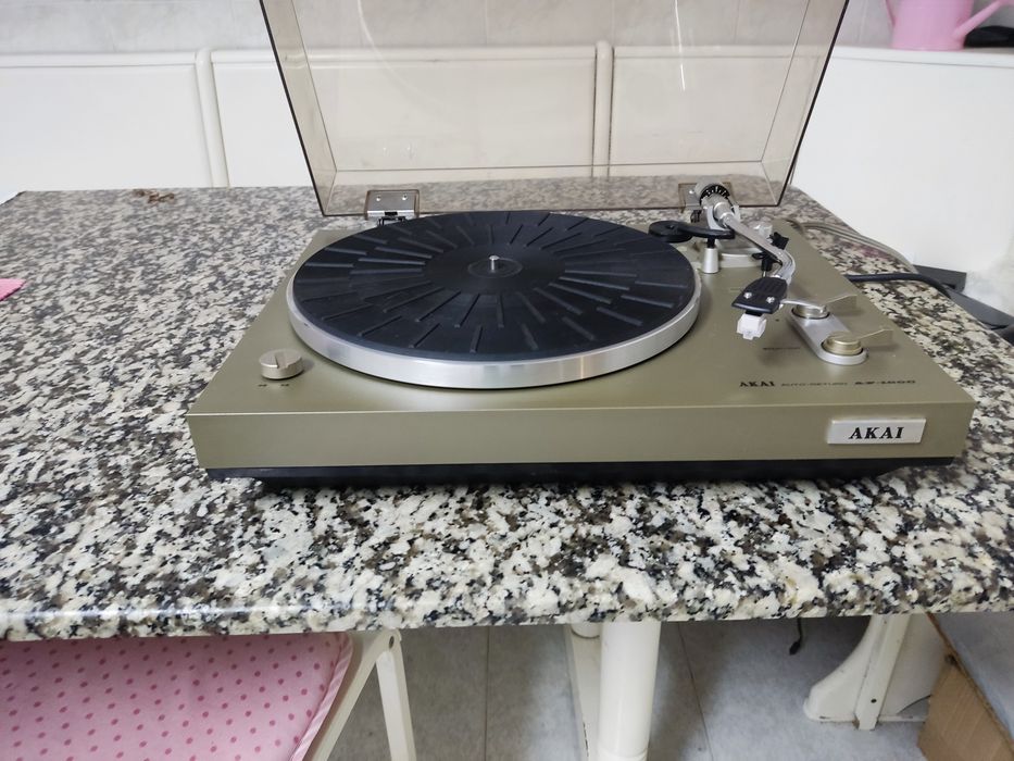 Akai AP 100 C Gira Discos
