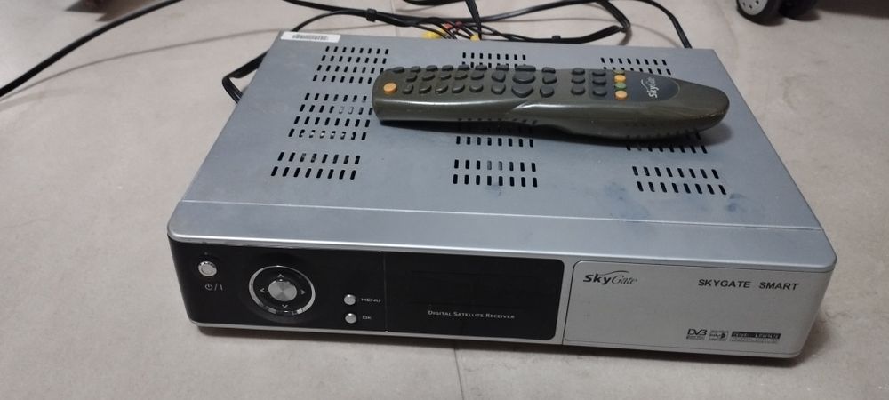 Спутниковый ресивер Sky gate