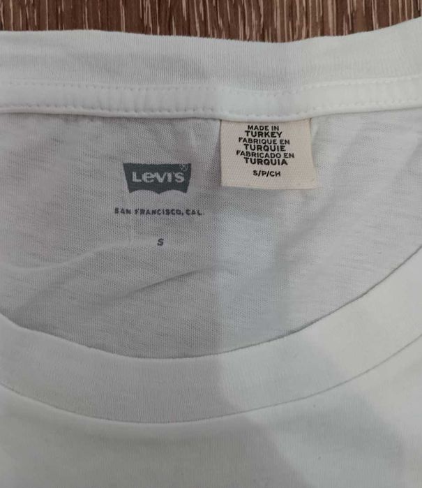 T-shirt LEVI'S rozm. S biały bluzka