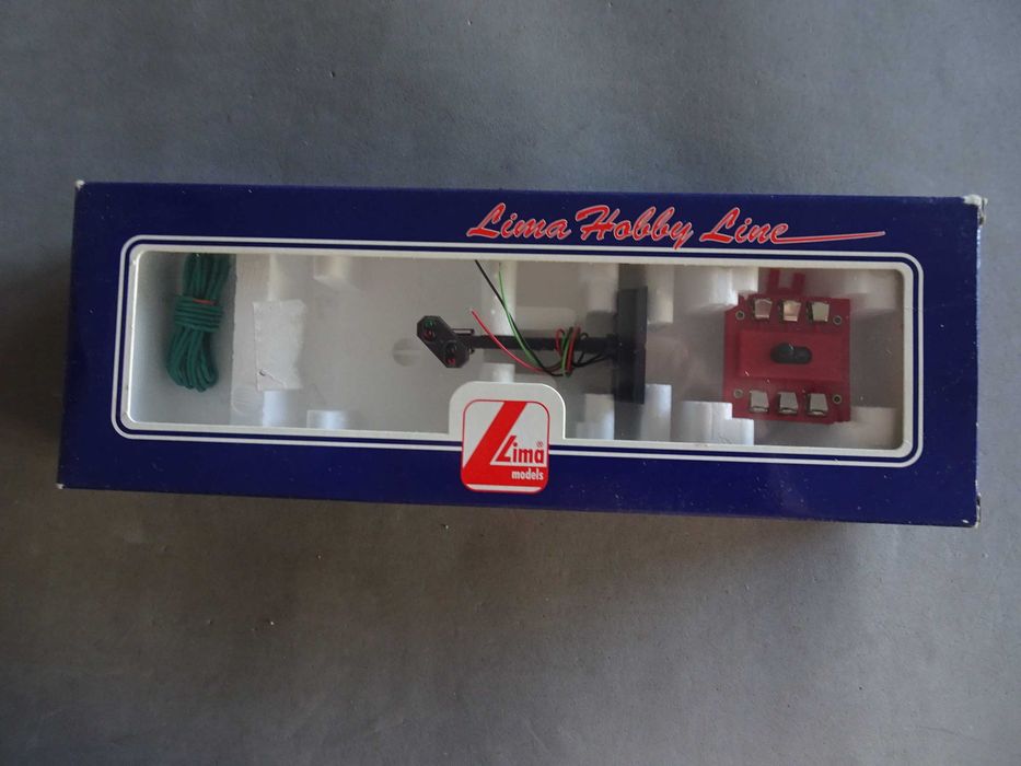 Caixa comboios Lima 600023