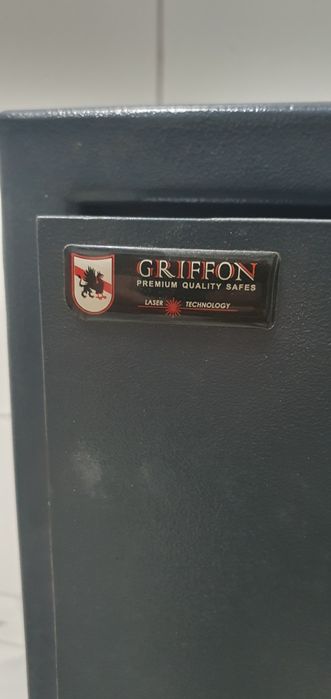 Сейф 618/460/370 б/у