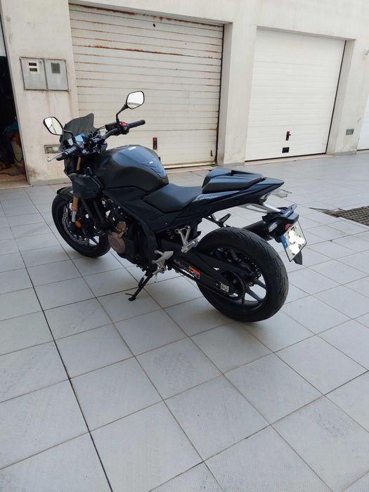 Cb500f 2023 com 18200km como nova