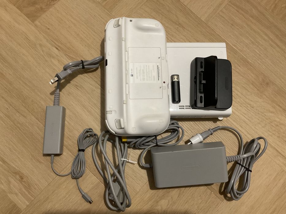 Konsola Nintendo Wii U 128 GB wii U Pad i 20 klasyków