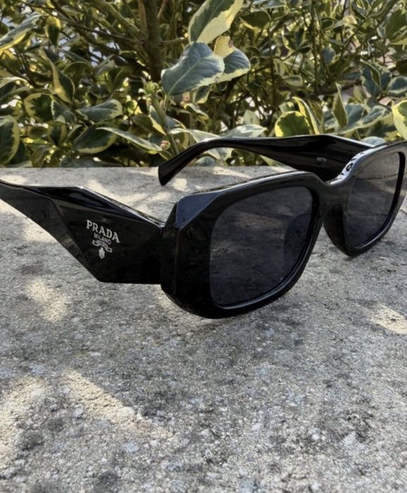 Okulary przeciwsłoneczne prada