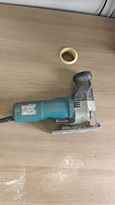 Wyrzynarka Makita 4305T 600W
