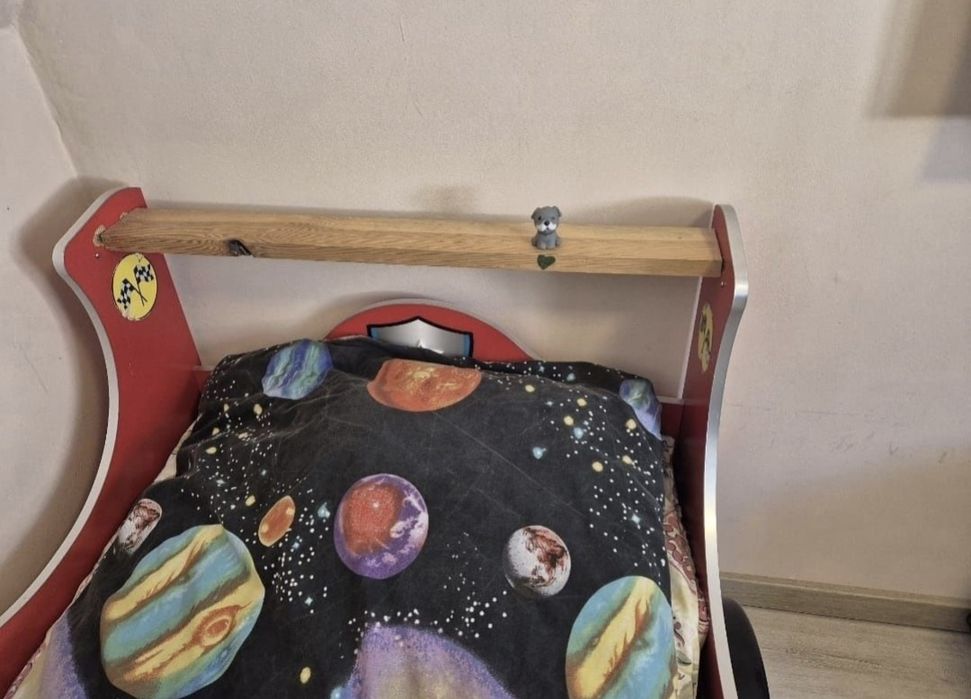 Дитяче ліжечко машинка