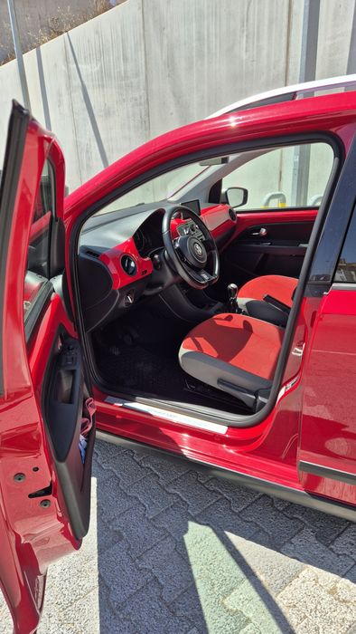 VW Up! Cross Up 1.0 75cv Full Extras