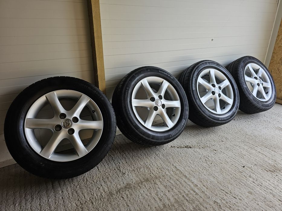 Alufelgi Toyota 15" 4x100 Yaris Aygo Corolla z Oponami