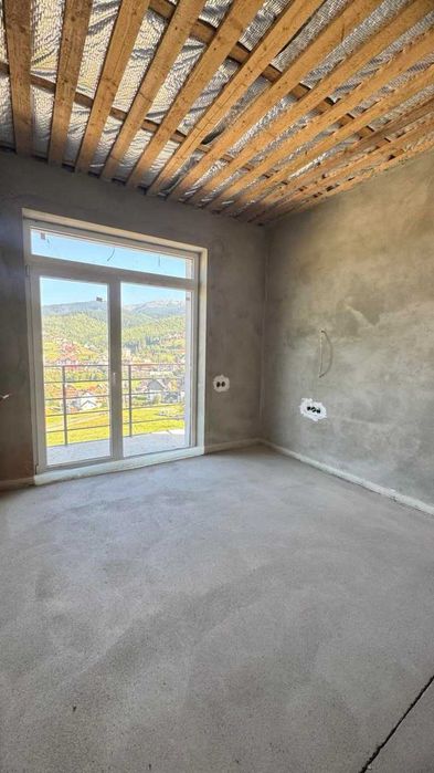 Інвестиція у готельний бізнес, Поляниця