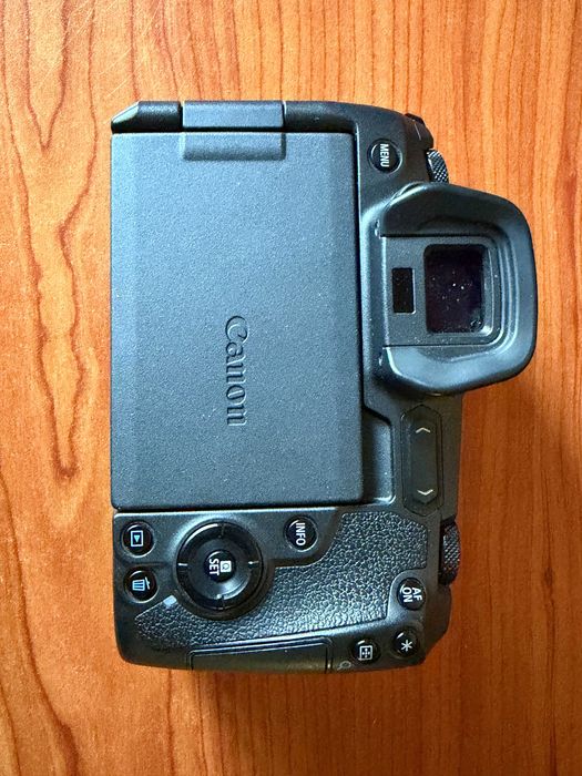 Canon EOS R - Full Frame - (Corpo) 30,3 MP