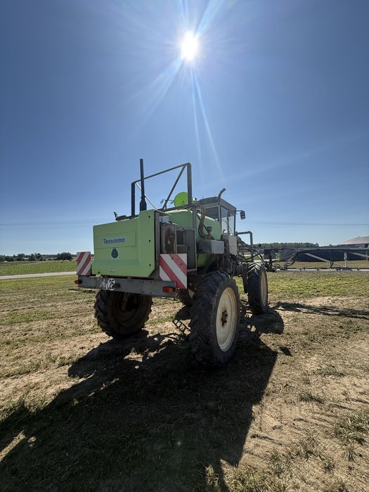 Opryskiwacz samojezdny Tecnoma 2700l