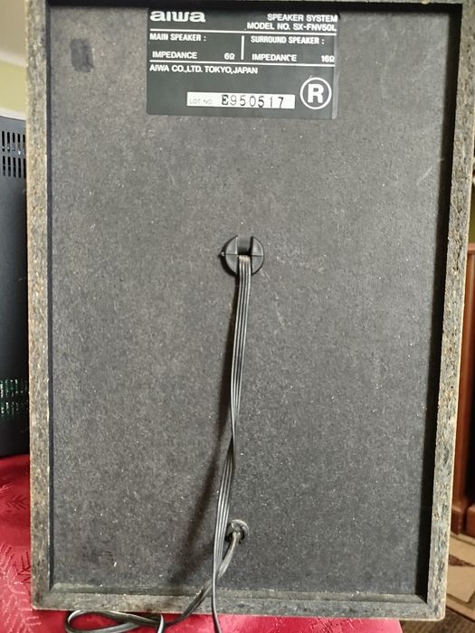 Музыкальный центр с двумя колонками  AIWA, Япония.