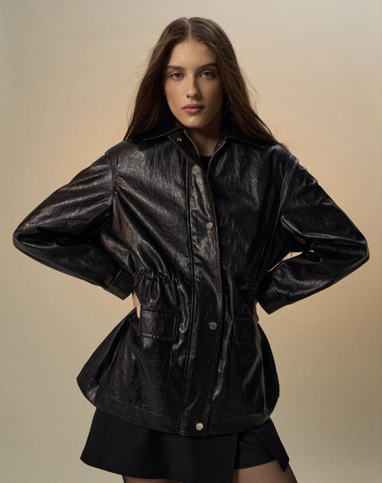 Жіноча шкіряна куртка house чорного кольору розмір L
