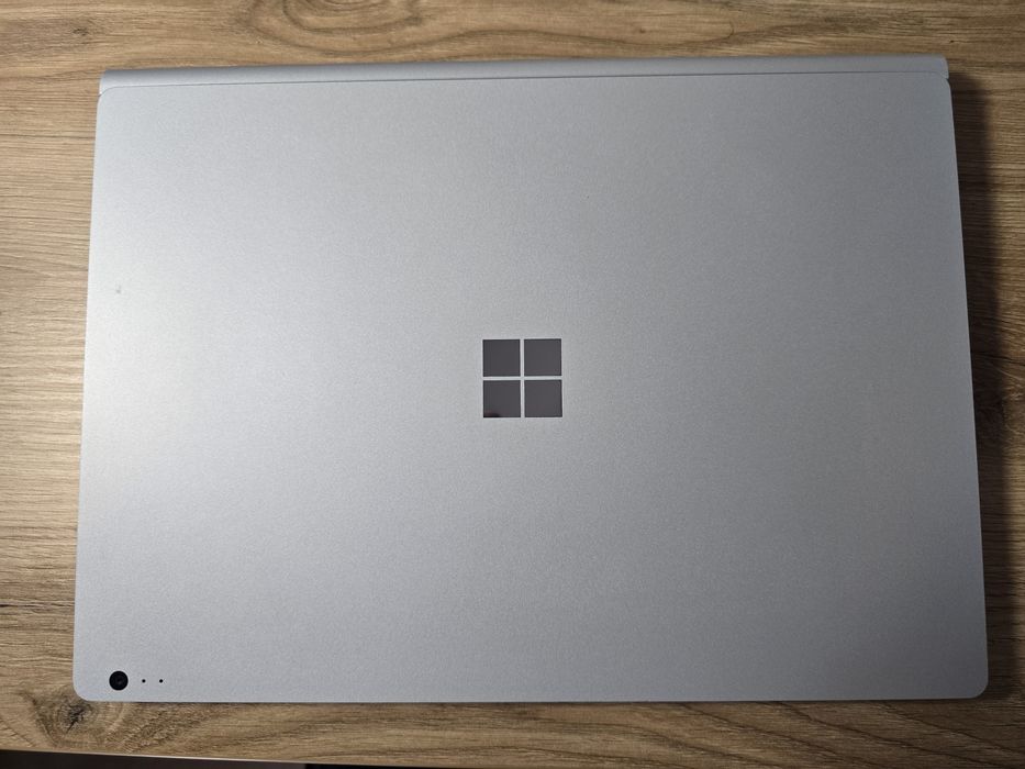 Microsoft Surface Book 2 , 8/256 gb