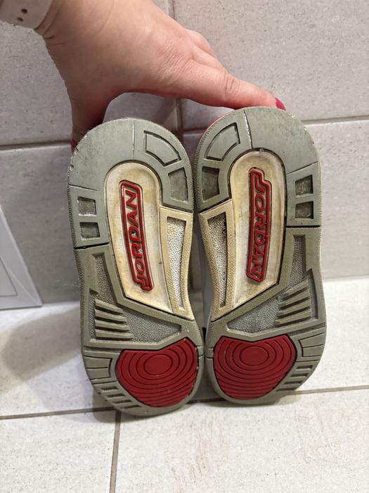 Jordan retro 3 fire red 38