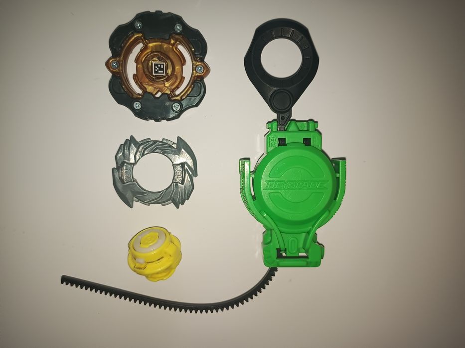 Продам Бейблейд от хасбро Геркулес