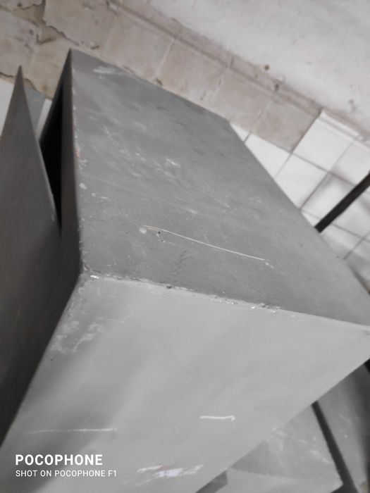 Шафа металева, сейф середній, малий.