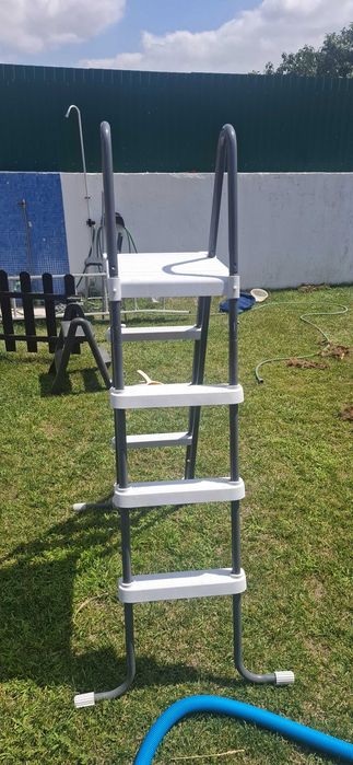 Escada para piscina