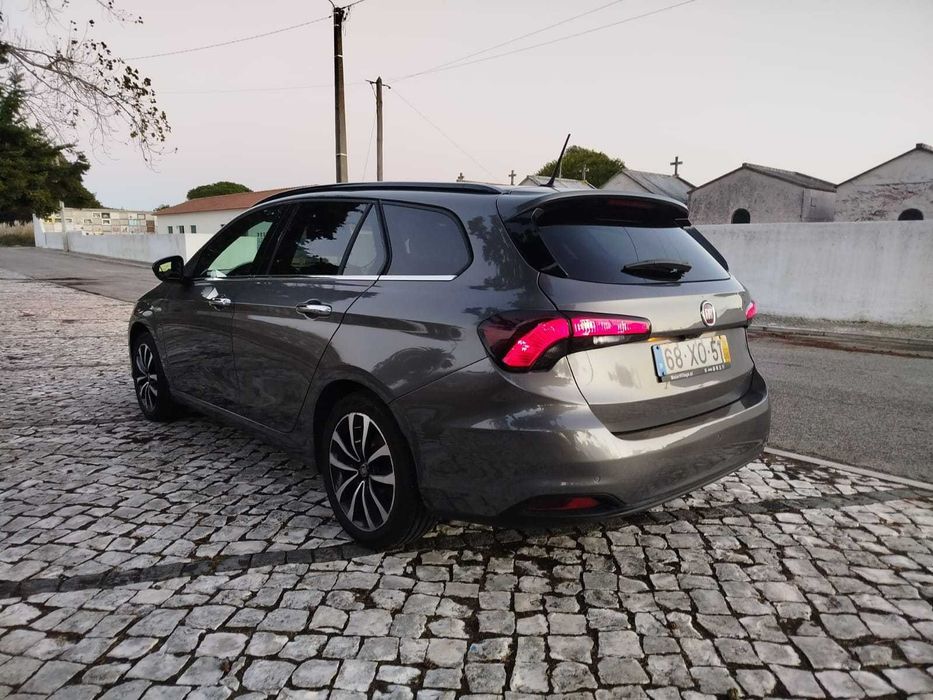 Fiat Tipo Station Wagon 1.3 M-Jet Lounge