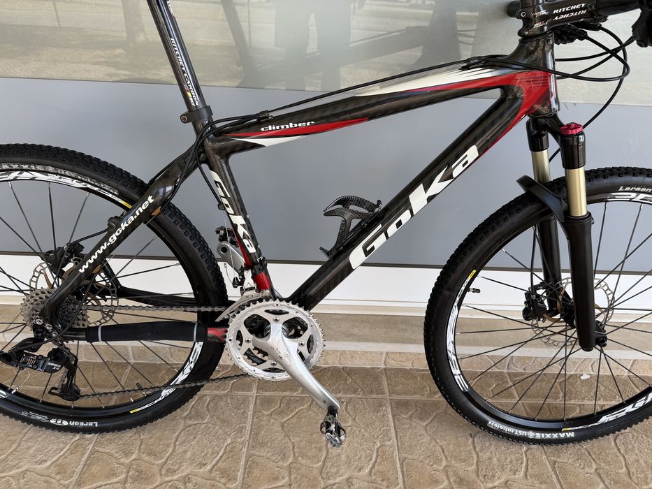 Bicicleta de BTT em carbono