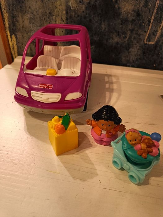 Autko mamy auto samochód różowy bobas little people fisher Price efekt